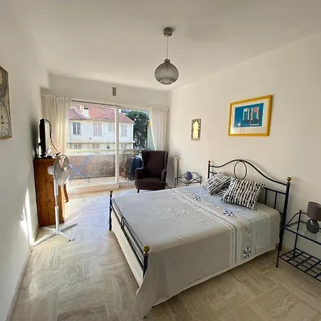 Appartement In Juan Les Pins, 4 P *
