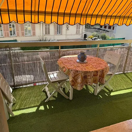 In Juan Les Pins, 4 P Апартаменти Антіб